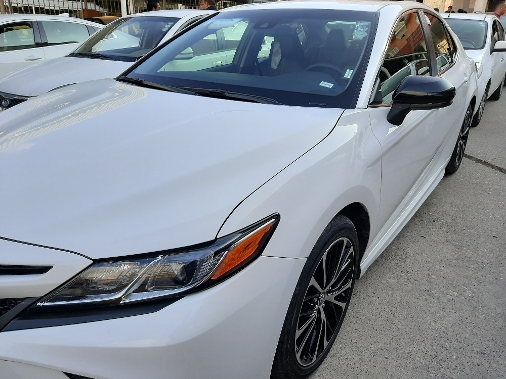 تۆیۆتا کامری